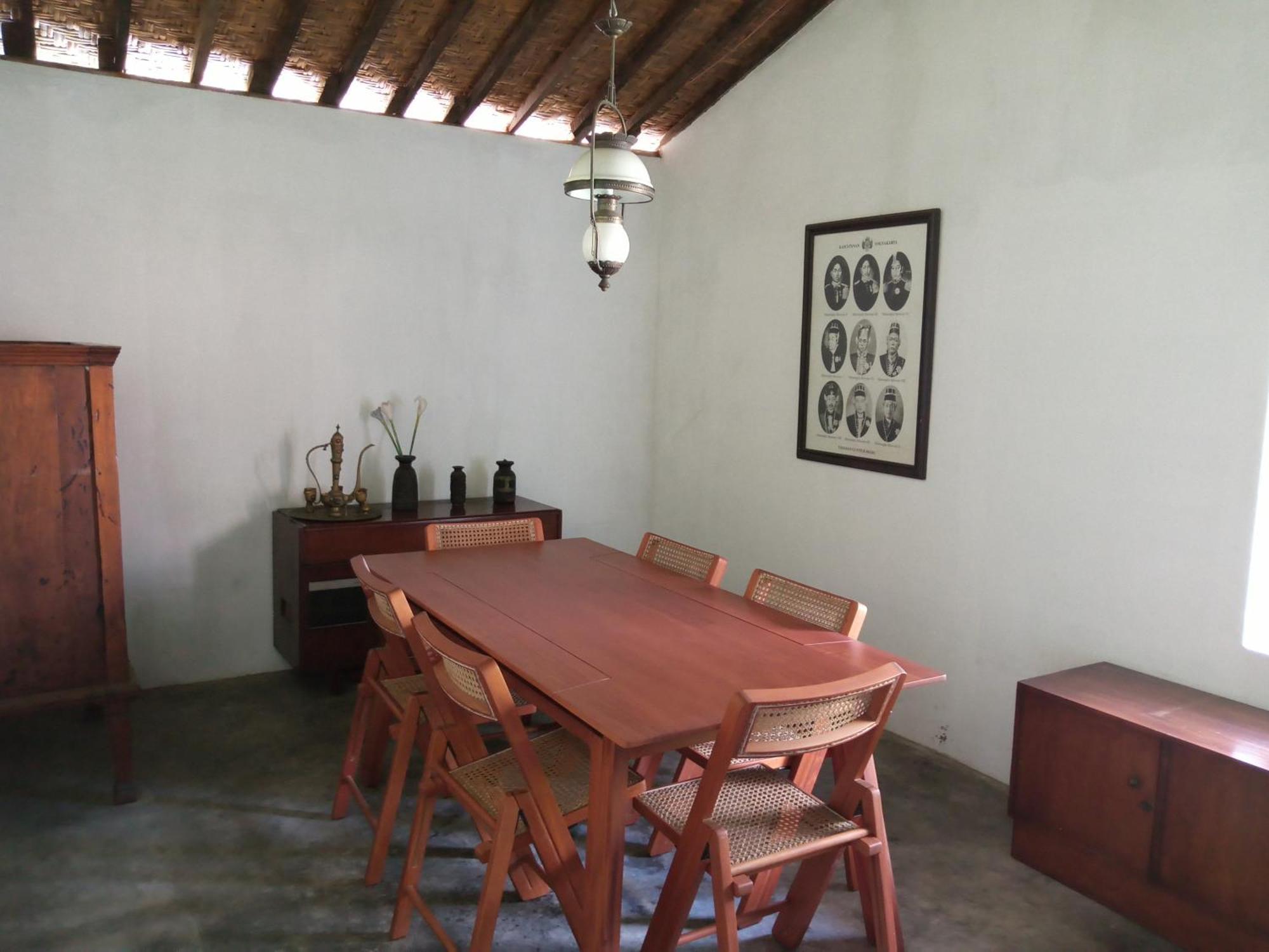 Ohmmstay - Rumah Pendopo Homestay