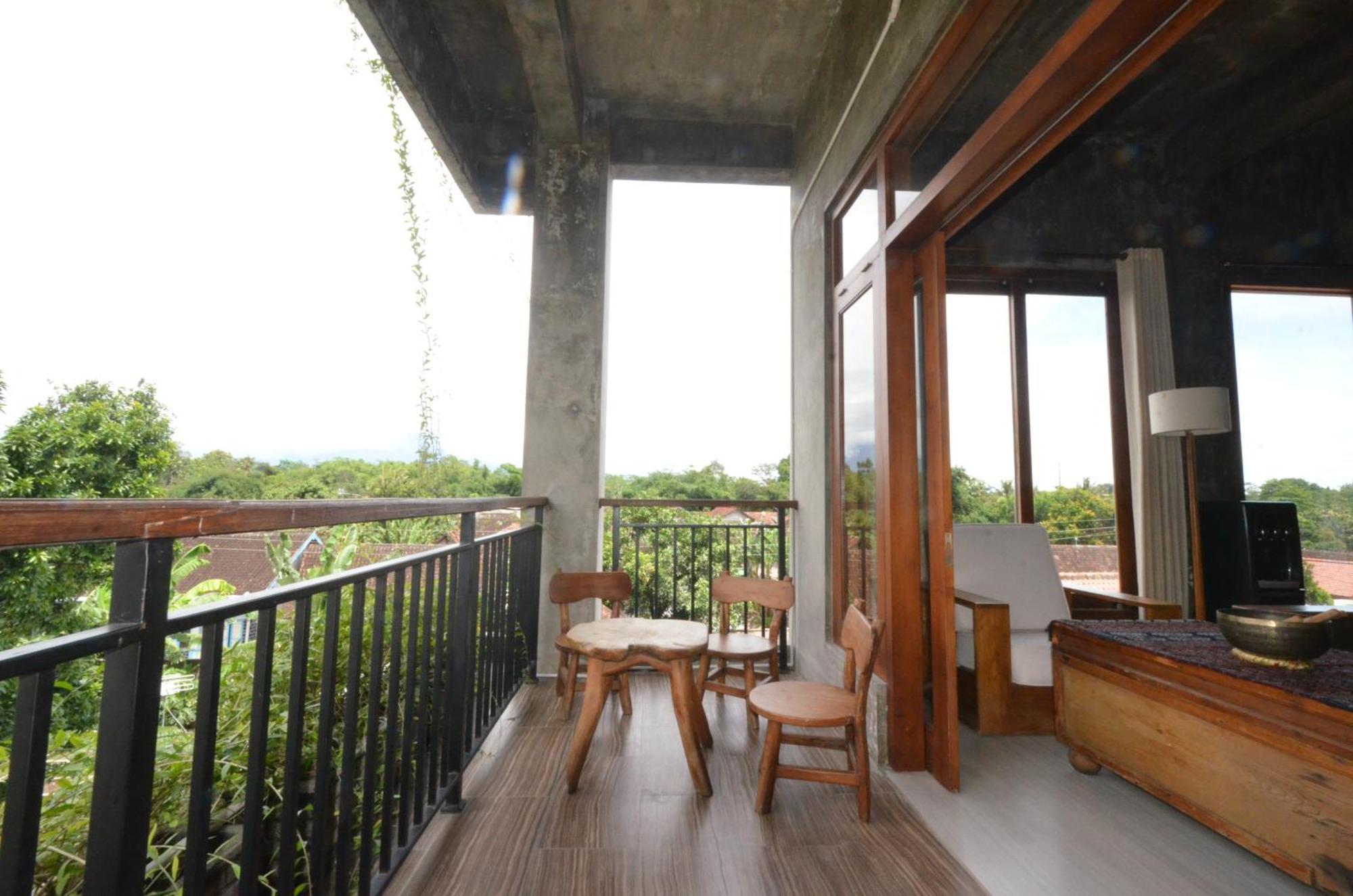 Ohmmstay - Rumah Pendopo * Tanjungtirto