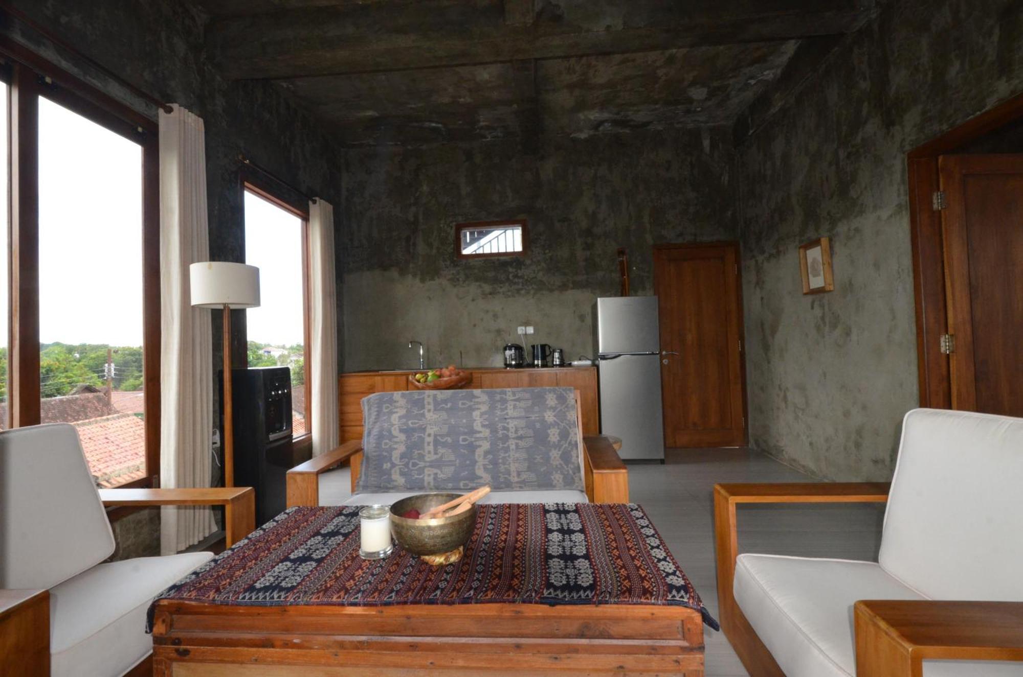 Homestay Ohmmstay - Rumah Pendopo