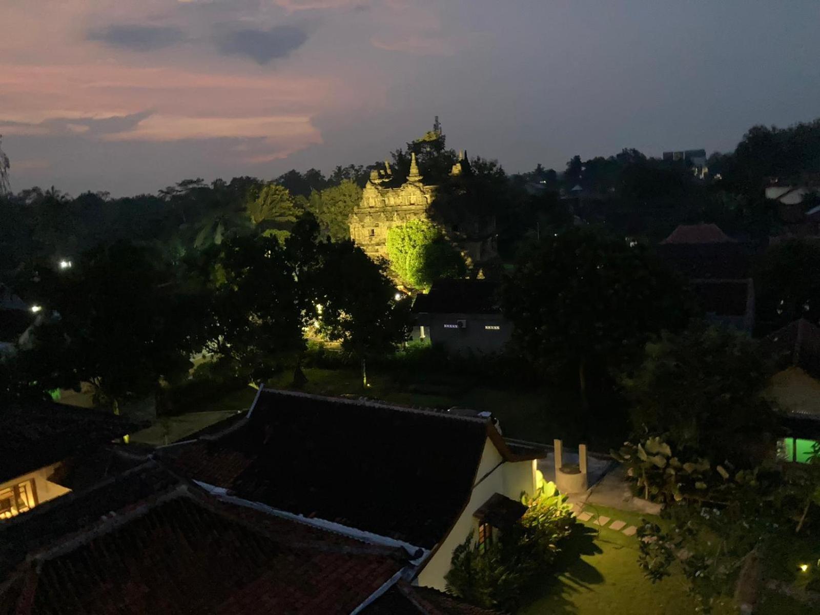 Ohmmstay - Rumah Pendopo Homestay