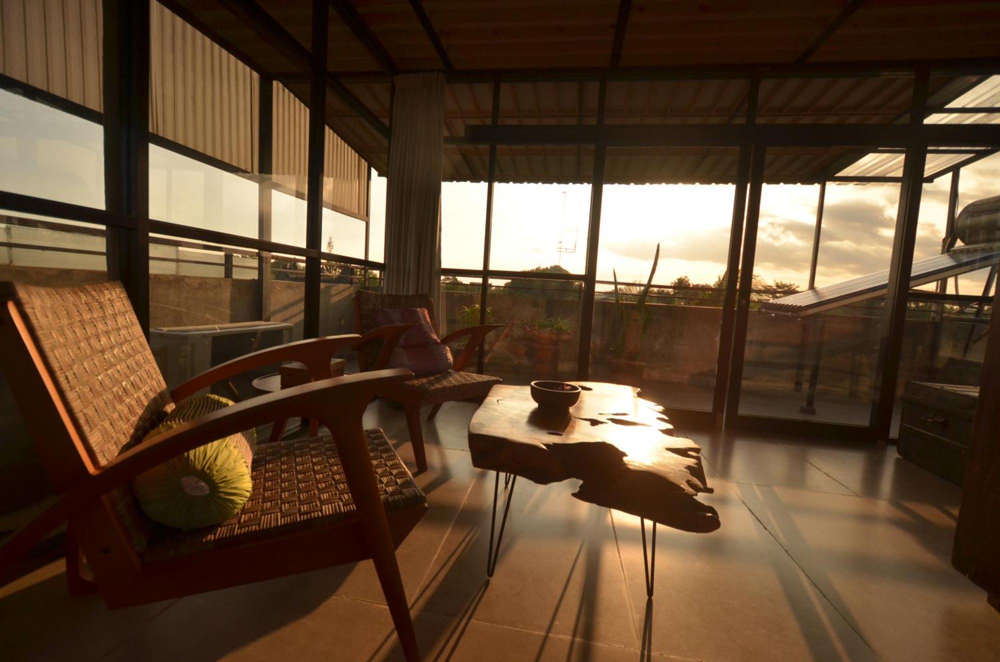 Ohmmstay - Rumah Pendopo Homestay Tanjungtirto